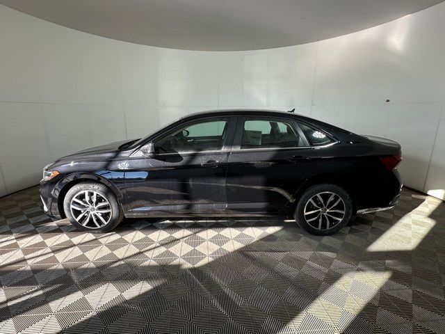 2025 Volkswagen Jetta SE