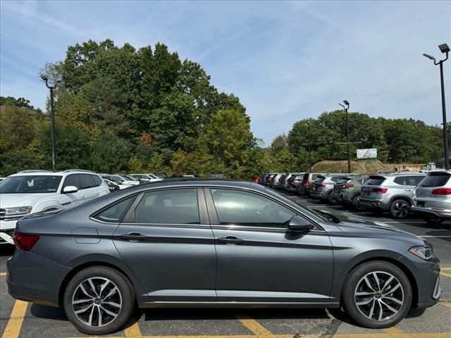 2025 Volkswagen Jetta SE