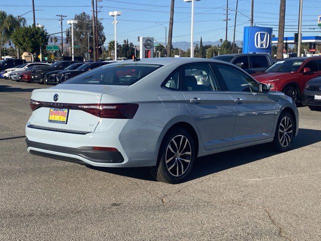 2025 Volkswagen Jetta SE