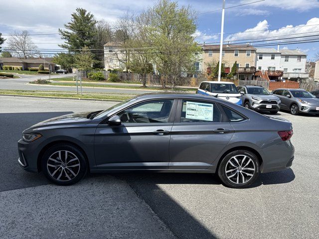 2025 Volkswagen Jetta SE