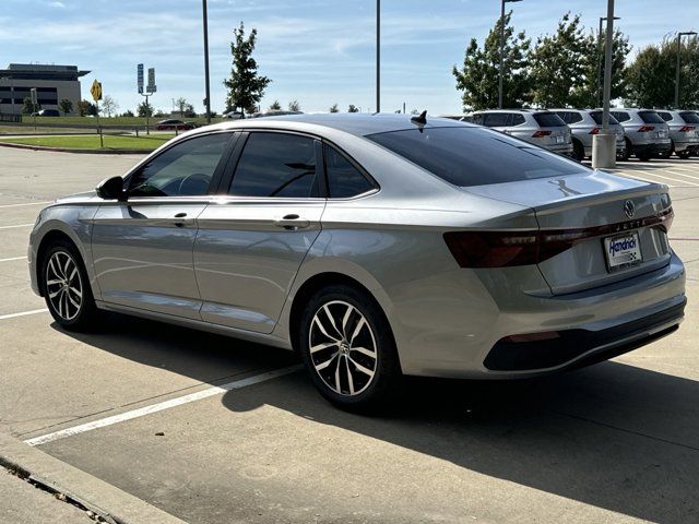 2025 Volkswagen Jetta SE