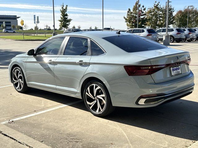 2025 Volkswagen Jetta SEL