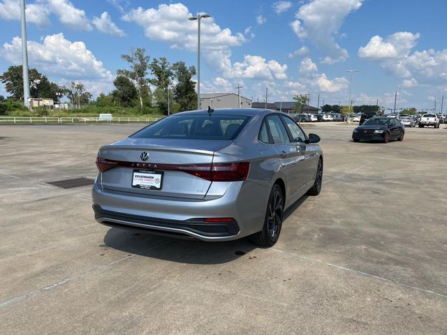 2025 Volkswagen Jetta SE