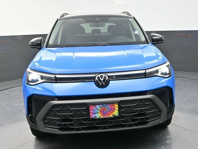 2025 Volkswagen Taos SE Black