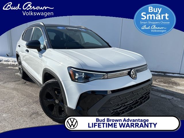 2025 Volkswagen Taos SE Black