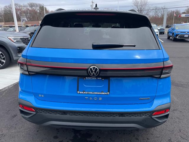 2025 Volkswagen Taos SE Black