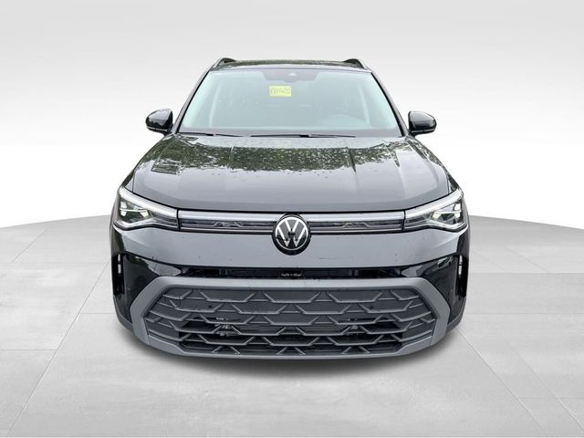 2025 Volkswagen Taos SE Black