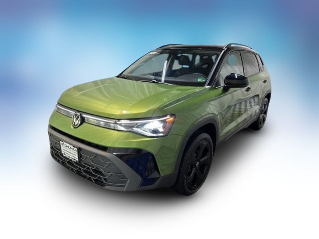 2025 Volkswagen Taos SE Black