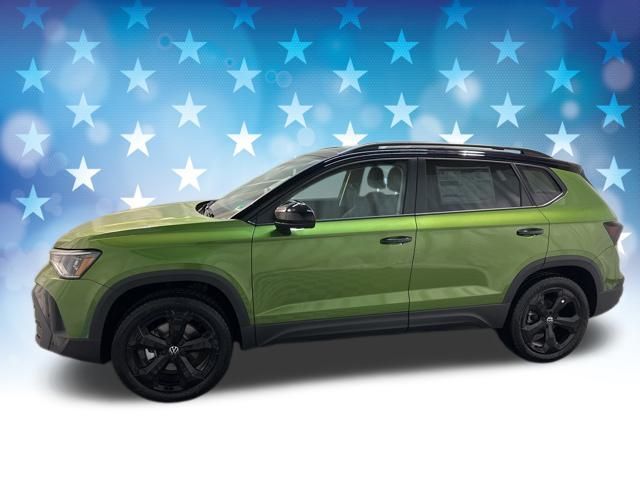 2025 Volkswagen Taos SE Black