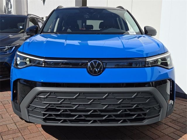 2025 Volkswagen Taos SE Black