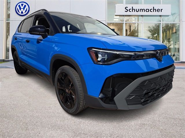 2025 Volkswagen Taos SE Black