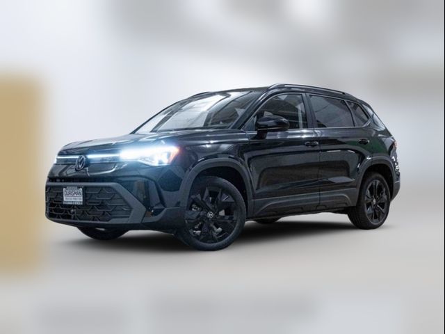 2025 Volkswagen Taos SE Black