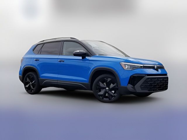 2025 Volkswagen Taos SE Black