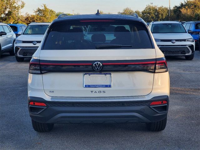 2025 Volkswagen Taos SE Black