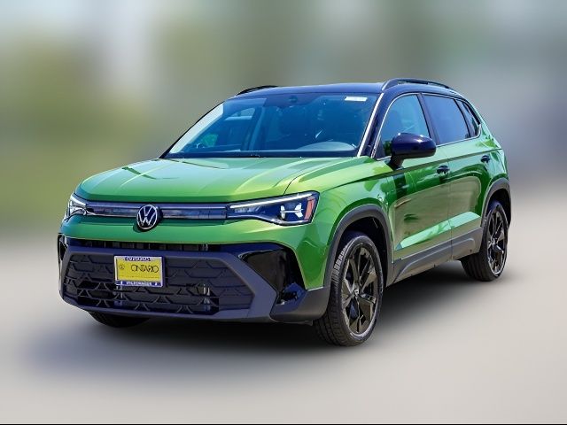 2025 Volkswagen Taos SE Black