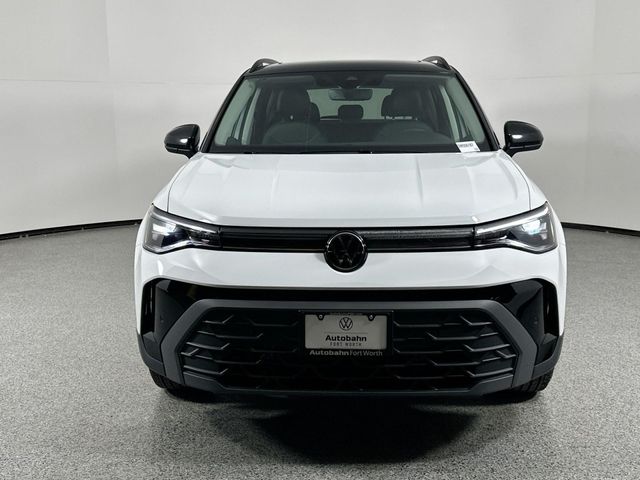 2025 Volkswagen Taos SE Black