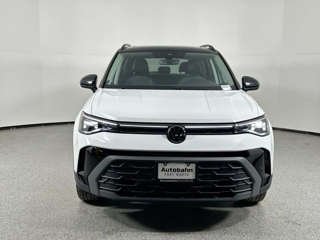 2025 Volkswagen Taos SE Black