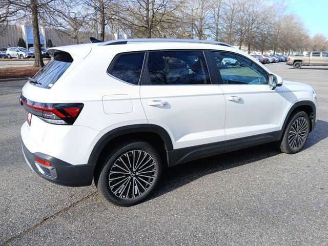 2025 Volkswagen Taos SE