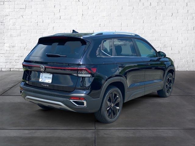 2025 Volkswagen Taos SE