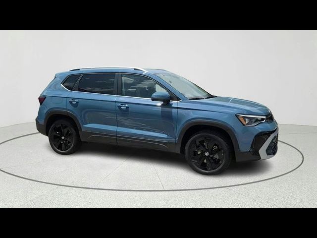 2025 Volkswagen Taos SE