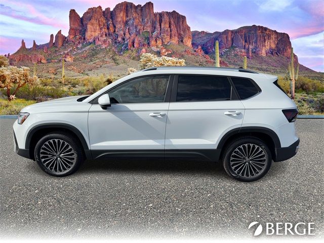 2025 Volkswagen Taos SE