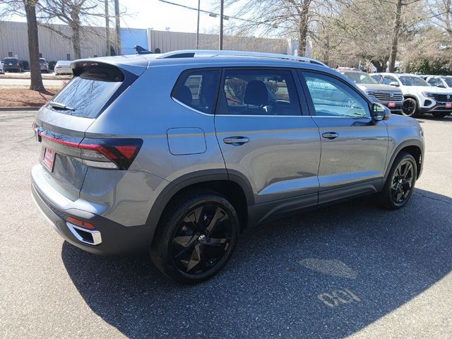 2025 Volkswagen Taos SE