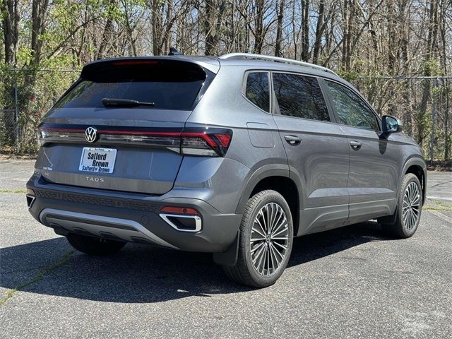 2025 Volkswagen Taos SE