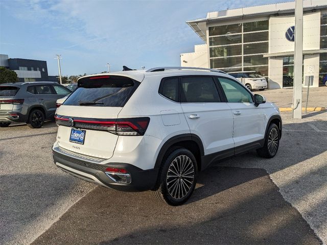 2025 Volkswagen Taos SE