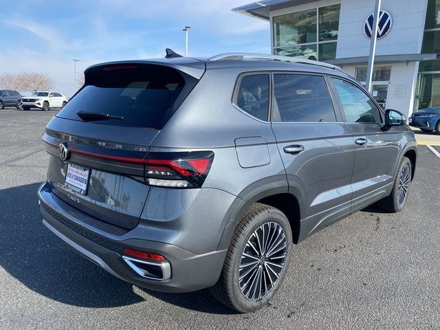 2025 Volkswagen Taos SE