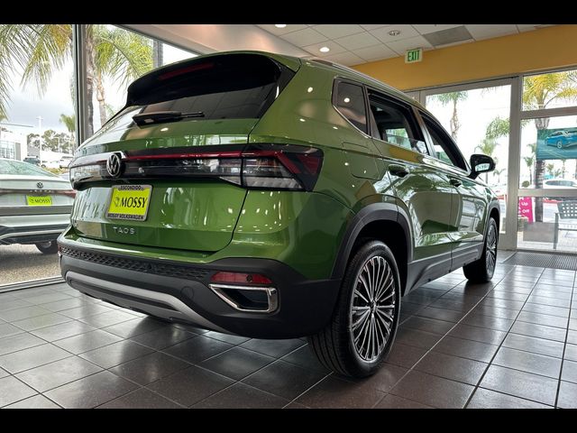 2025 Volkswagen Taos SE