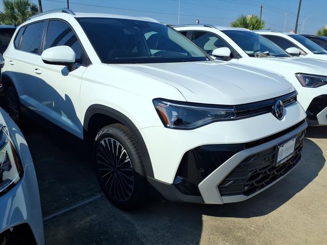 2025 Volkswagen Taos SE