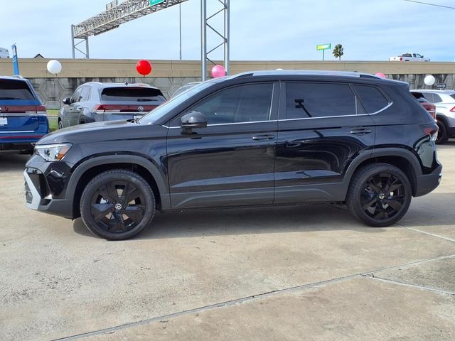 2025 Volkswagen Taos SE