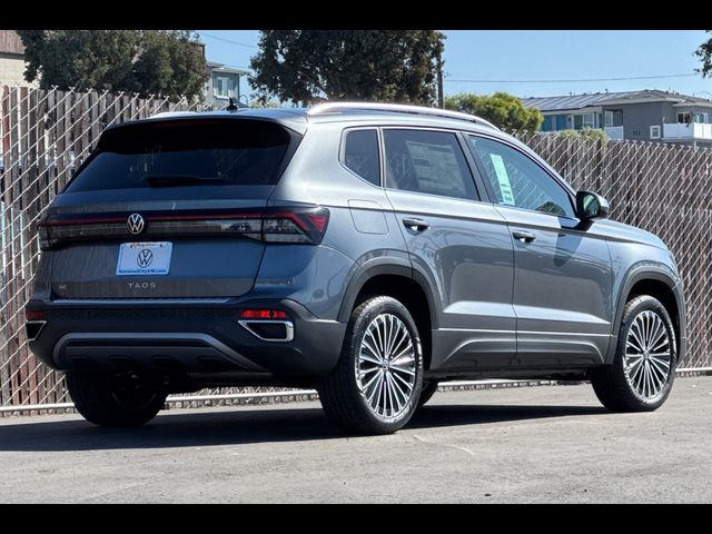 2025 Volkswagen Taos SE