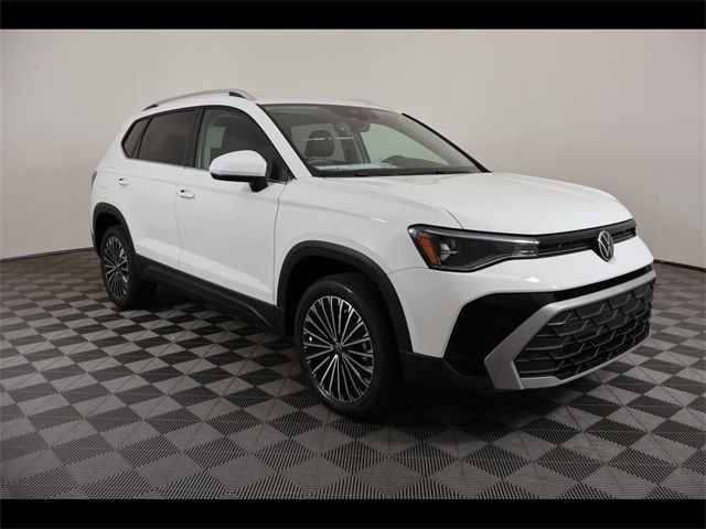 2025 Volkswagen Taos SE