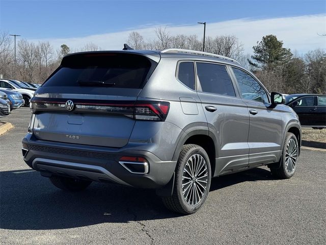 2025 Volkswagen Taos SE