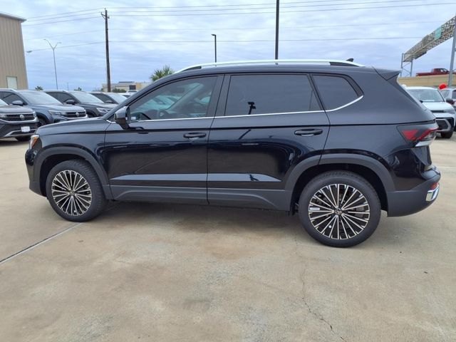 2025 Volkswagen Taos SE