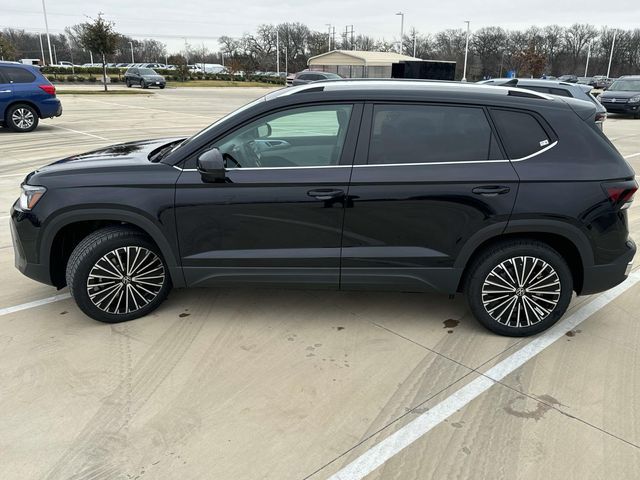 2025 Volkswagen Taos SE