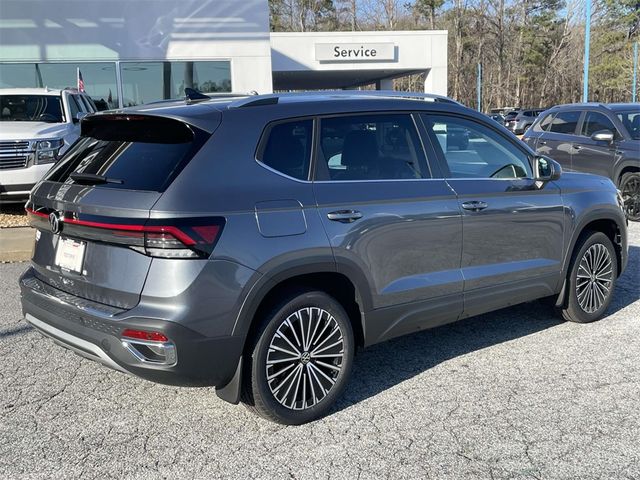 2025 Volkswagen Taos SE