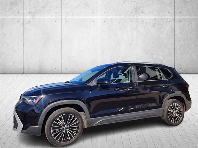 2025 Volkswagen Taos SE