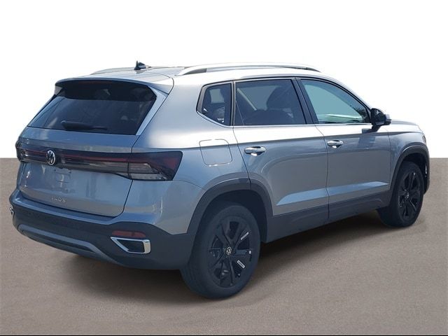 2025 Volkswagen Taos SE
