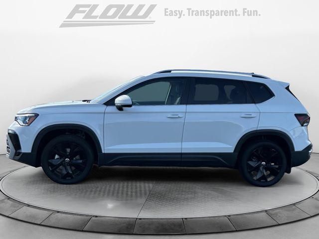 2025 Volkswagen Taos SE