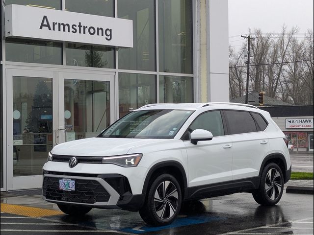 2025 Volkswagen Taos SE