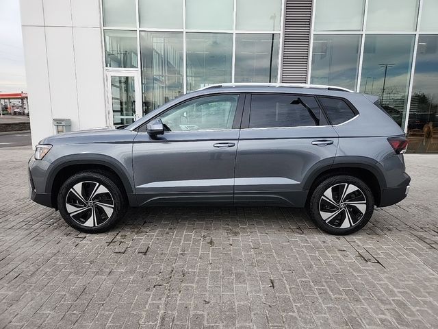 2025 Volkswagen Taos SE