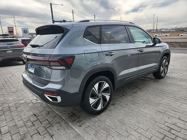 2025 Volkswagen Taos SE