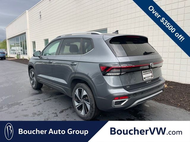2025 Volkswagen Taos SE
