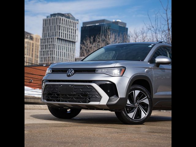 2025 Volkswagen Taos SE