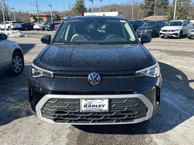 2025 Volkswagen Taos SE