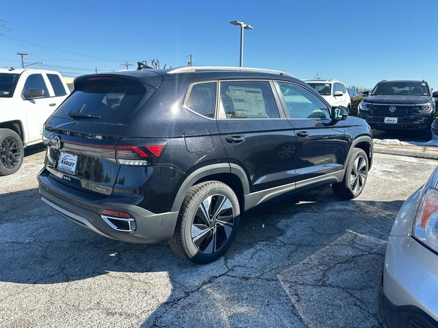 2025 Volkswagen Taos SE