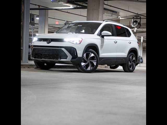 2025 Volkswagen Taos SE