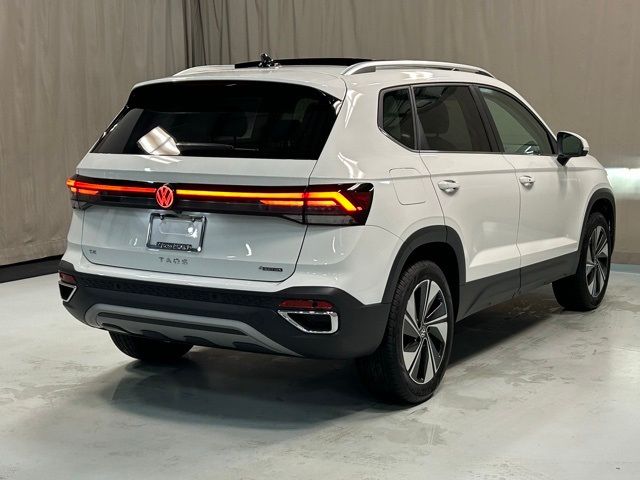 2025 Volkswagen Taos SE